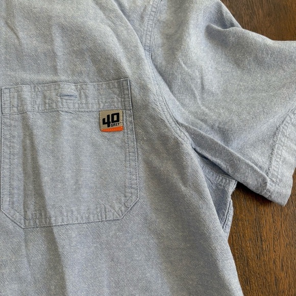 40 Grit By Duluth Trading Standard Fit Blue Short Sleeve Shirt Men XL Chambray - Picture 2 of 8